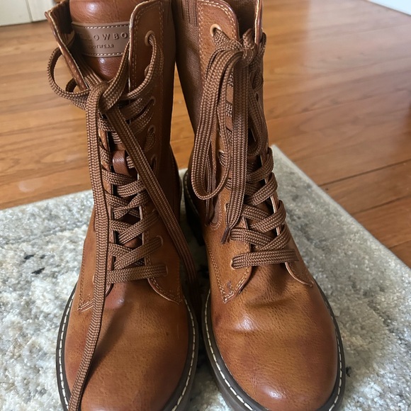 Yellow box Akie Brown Leather Lace Boots 7.5 - Picture 2 of 7